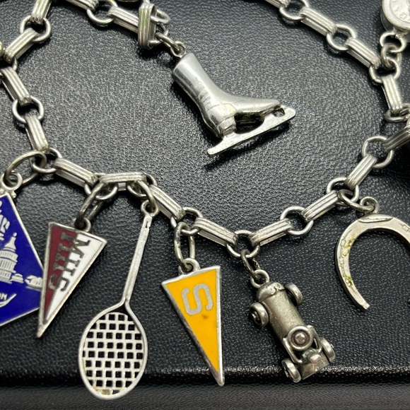 Vintage sterling silver charm bracelet enamel 11 charms some movable - Picture 3 of 16